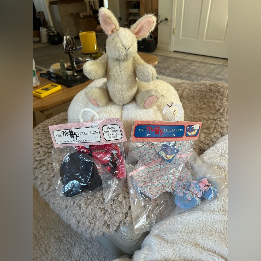 The Muffy Collection Hoppy Vanderhare  and 2 new sets of clothing bunny rabbit